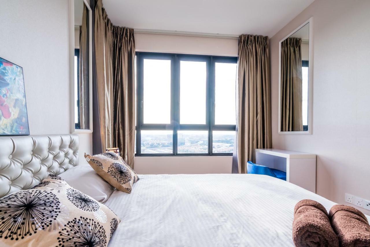 Hostahome Suites At I-City, Central Mall Шах-Алам Экстерьер фото